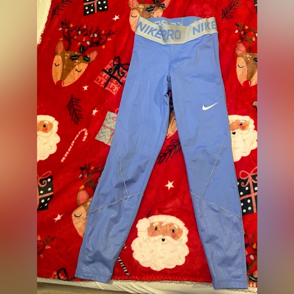 Girls’ Nike leggings - Picture 4 of 4